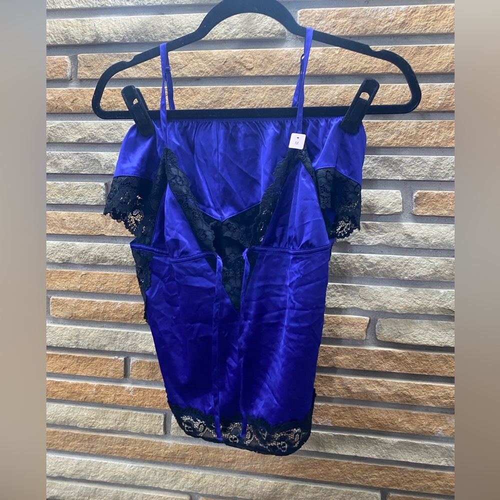 Medium satin lace sleep set